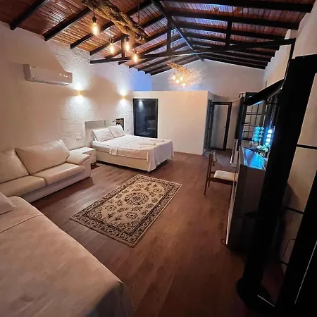 Erdem Ciftligi/ Ephesus Arena Apartment Selçuk