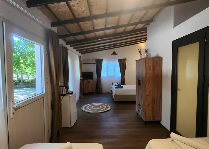 Erdem Ciftligi/ Ephesus Arena *