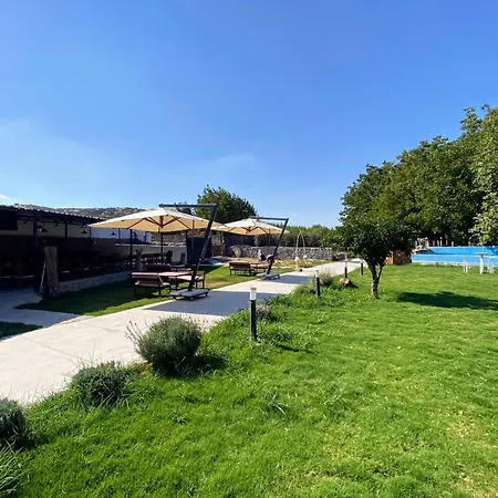 Erdem Ciftligi/ Ephesus Arena Lägenhet